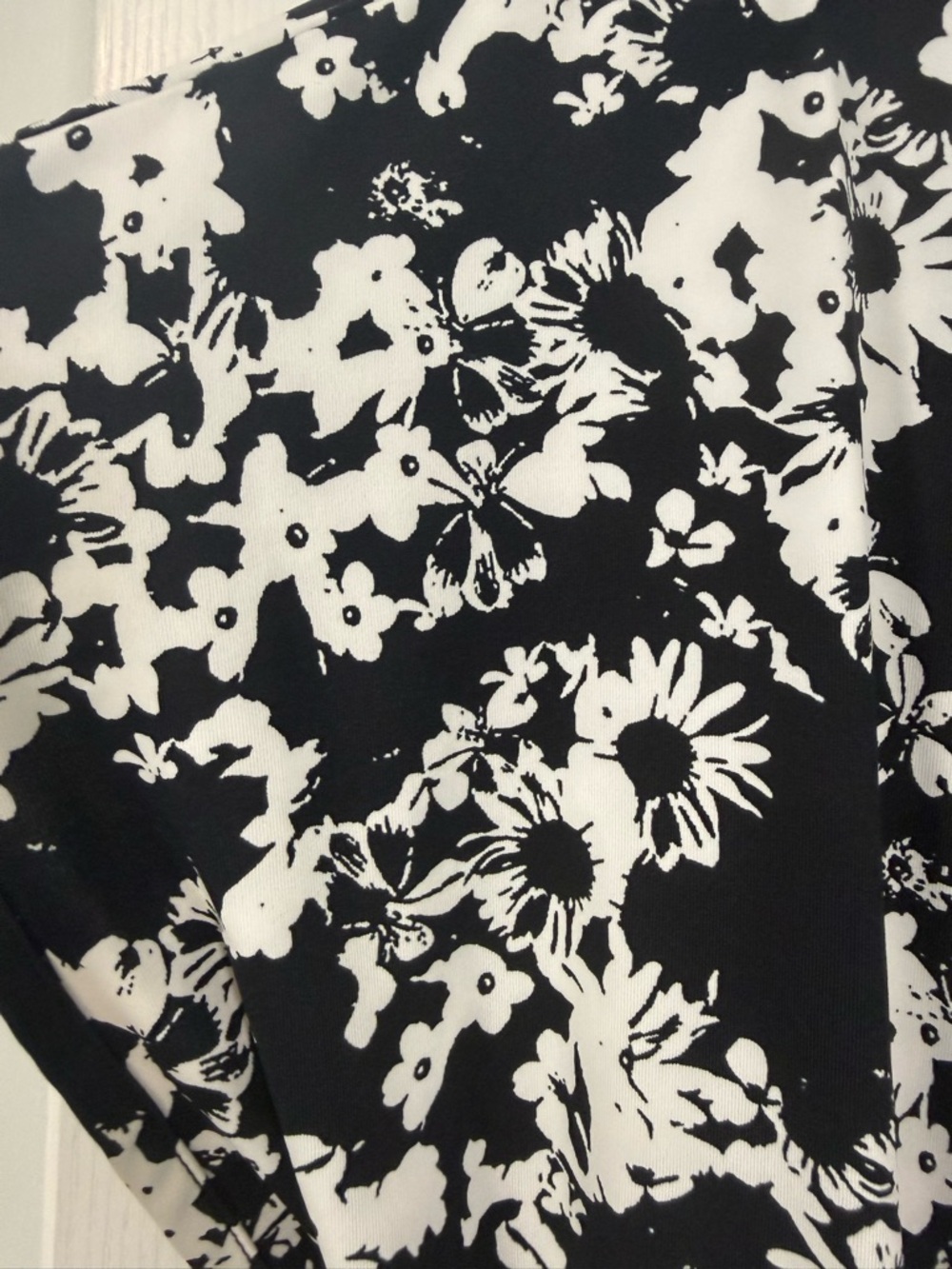 Columbia Black & White Floral Wrap Mini Dress Large - Picture 3 of 9